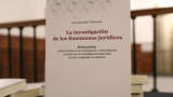 Presentan en la UG “La investigación de los fenómenos jurídicos”, obra del Dr. Luis González Placencia