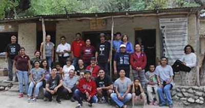 UG realiza noche astronómica junto a pobladores de Xichú